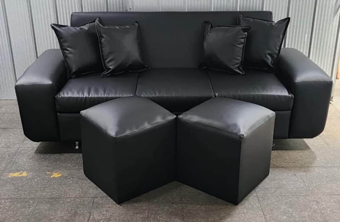 Sofá Tipo Napoleon color Negro